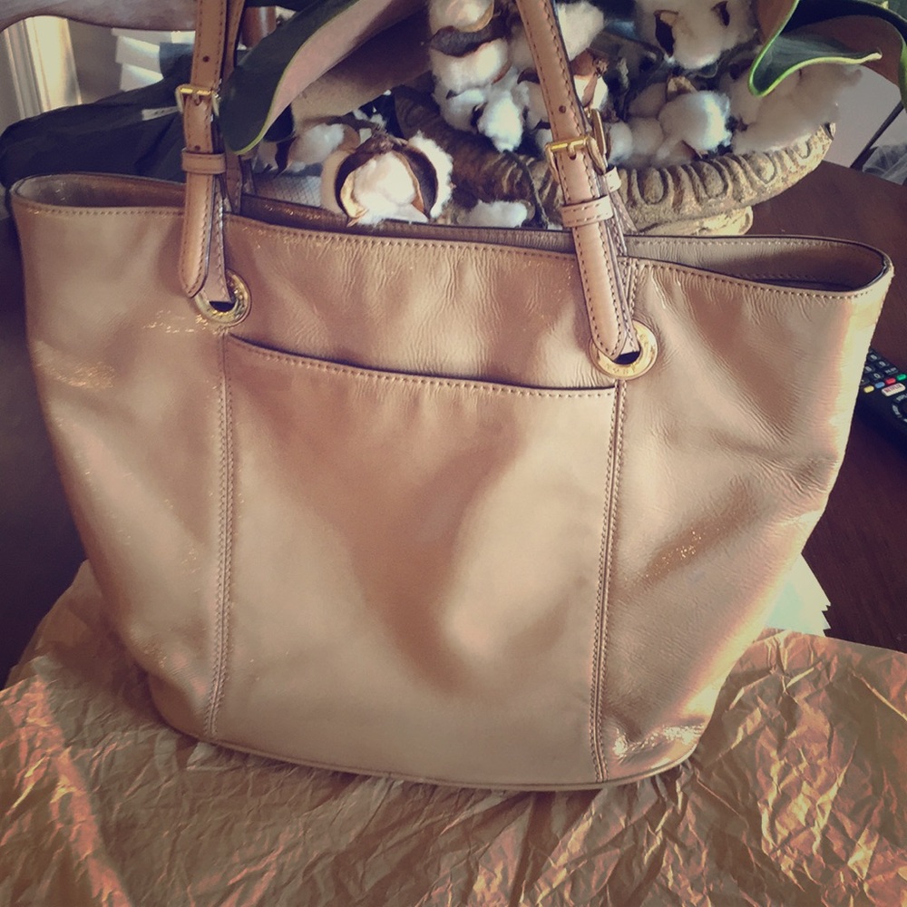 Michael Kors adorable Nude Patent Tote